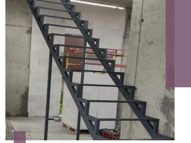 Демонтаж металлических лестниц в Камне-на-Оби быстро и безопасно