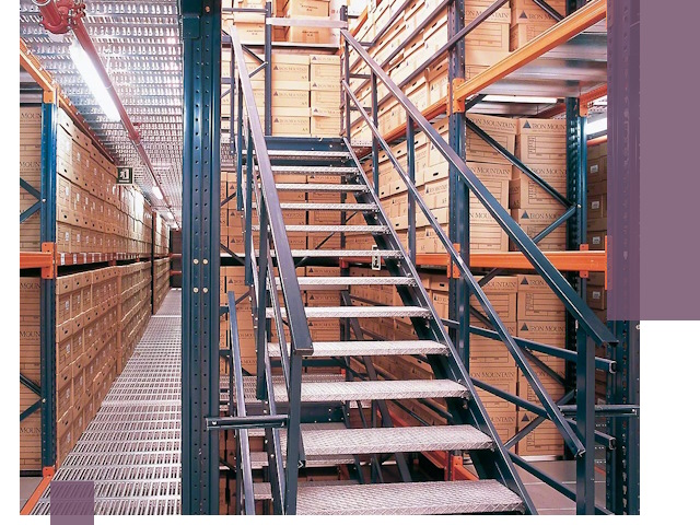 Лестницы складские прочные и безопасные под ключ в Камне-на-Оби