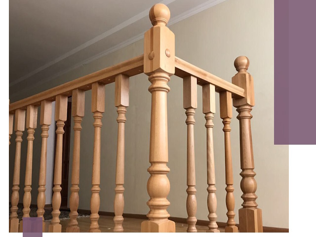 Деревянные перила на заказ в Камне-на-Оби: монтаж и изготовление