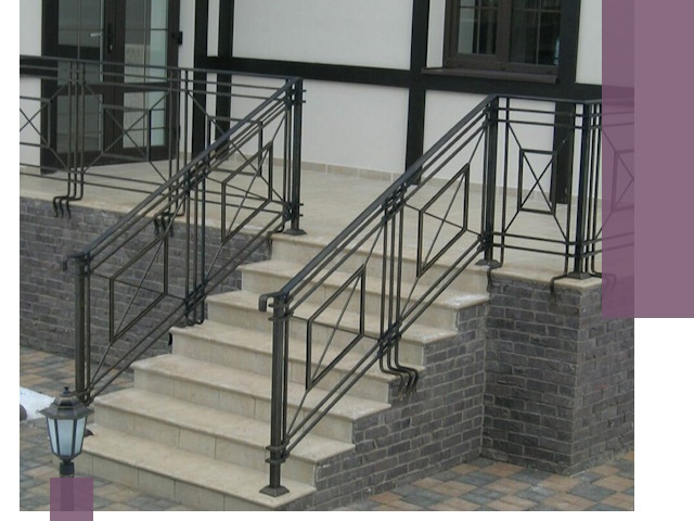 Перила для крыльца в Камне-на-Оби — монтаж, изготовление и установка