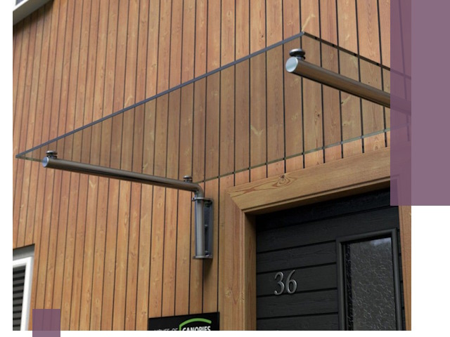 Стеклянные козырьки на входы и фасады в Камне-на-Оби