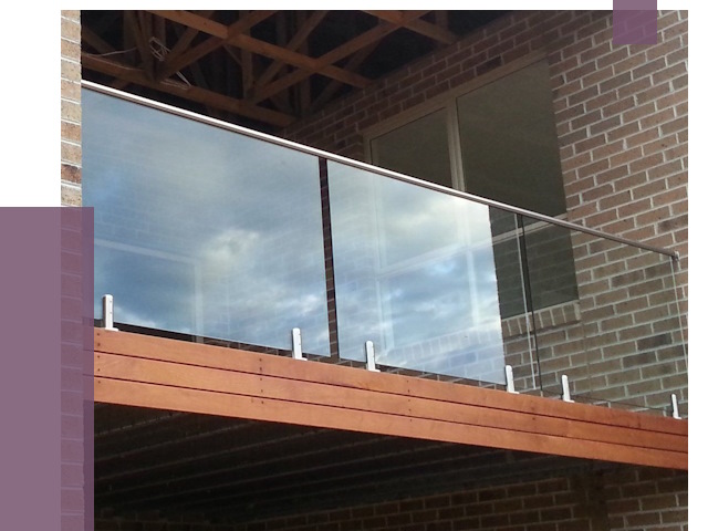 Стеклянные парапеты на крыше и террасе в Камне-на-Оби от 11419 руб. | ПРОЛЁТ-Кно