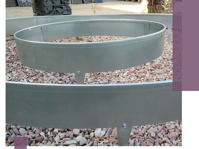 Нержавеющие бордюры под ключ в Камне-на-Оби — изготовление и монтаж